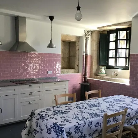 Apartmán La Casa Roxa, Naturaleza En Galicia A 12 Kms. Del Mar