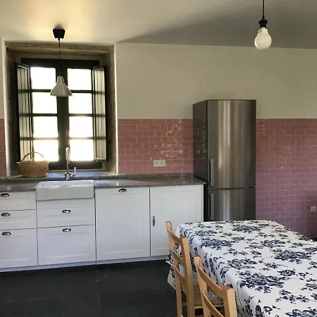 La Casa Roxa, Naturaleza En Galicia A 12 Kms. Del Mar